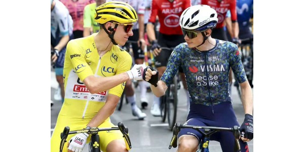 De Tour de France-strijd tussen het UAE-team en het Wisma-team staat op het punt te beginnen. De Tour de France-strijd tussen het UAE-team en het Wisma-team staat op het punt te beginnen.